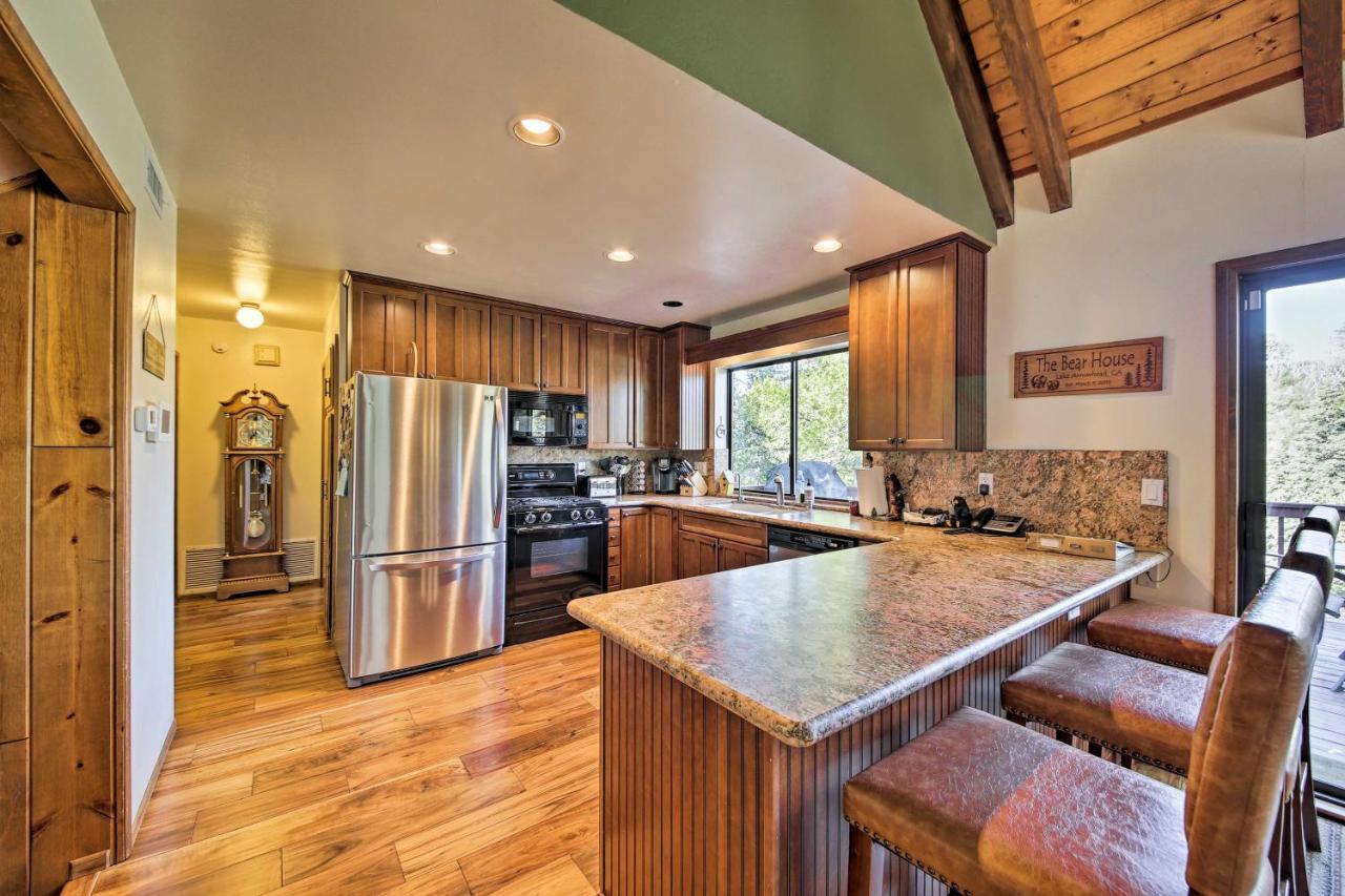 Spacious Lake Arrowhead Home With 2 Decks And Views Eksteriør bilde